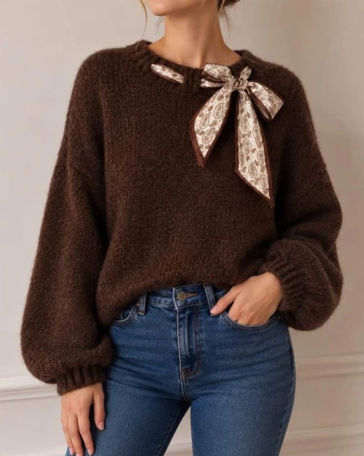 Pull en maille douce avec nœud foulard
