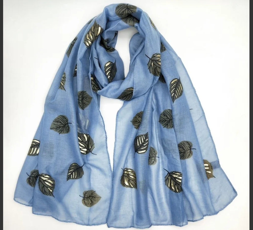 Écharpe brillante avec motif feuille